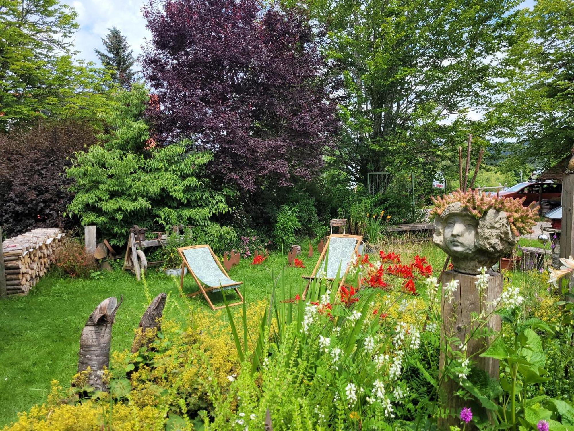Blick In Den Garten Holzschlag Exteriör bild